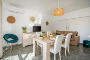 Host Wise - Charming and Cozy Flat with Balcony